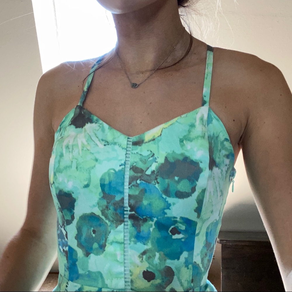 Patterned Dress - Picture 2 of 4